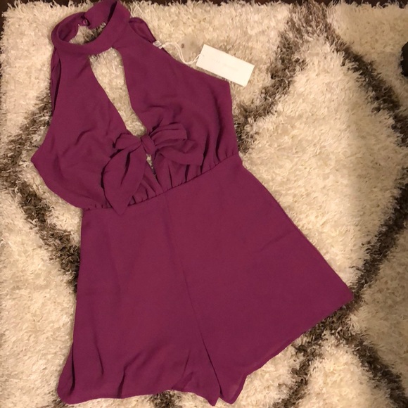 Lush Gigi mock chocker tie front romper - Picture 2 of 8